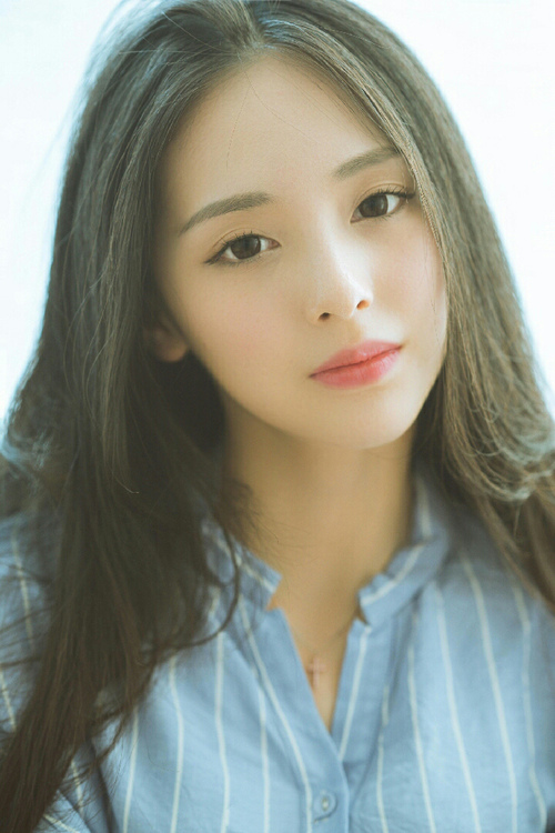 “滑轮赛：新兴选手以惊艳表现打破传统束缚”