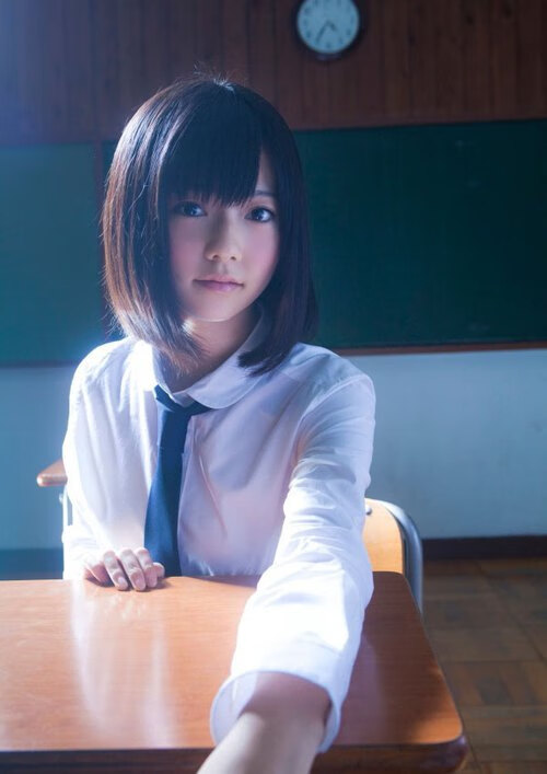 布莱顿擅长短传配合保持控球主动，布莱顿首发